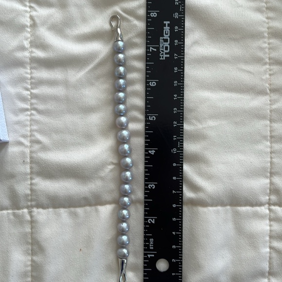 Genuine Cultured pearl bracelet and matching earrings - Picture 2 of 4